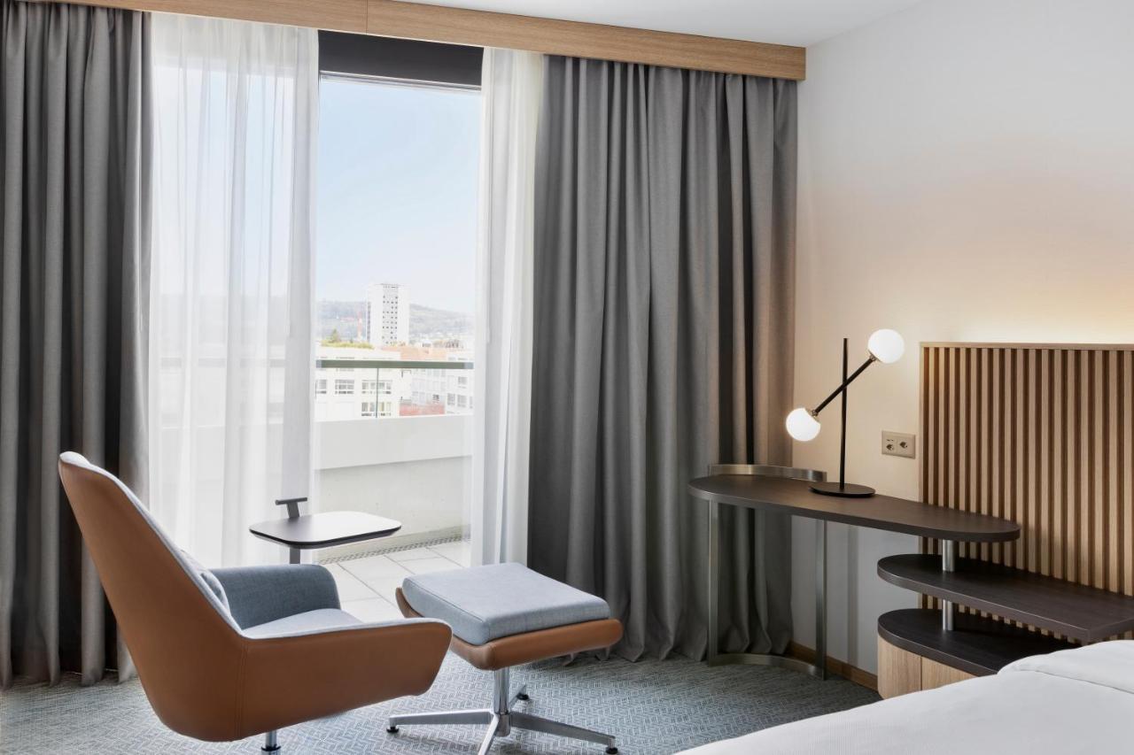 Courtyard By Marriott Biel Bienne Hotel Kültér fotó