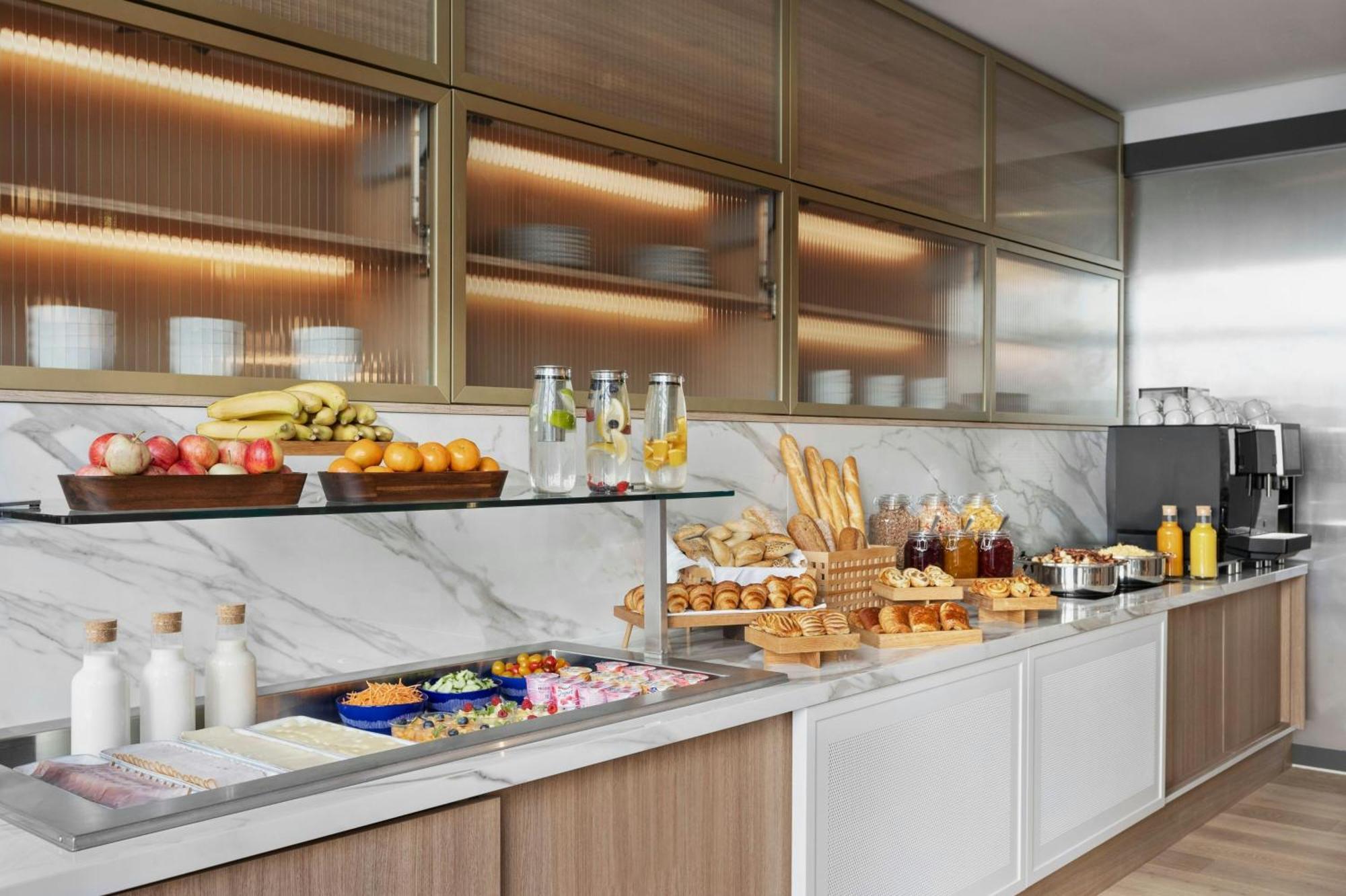 Courtyard By Marriott Biel Bienne Hotel Kültér fotó