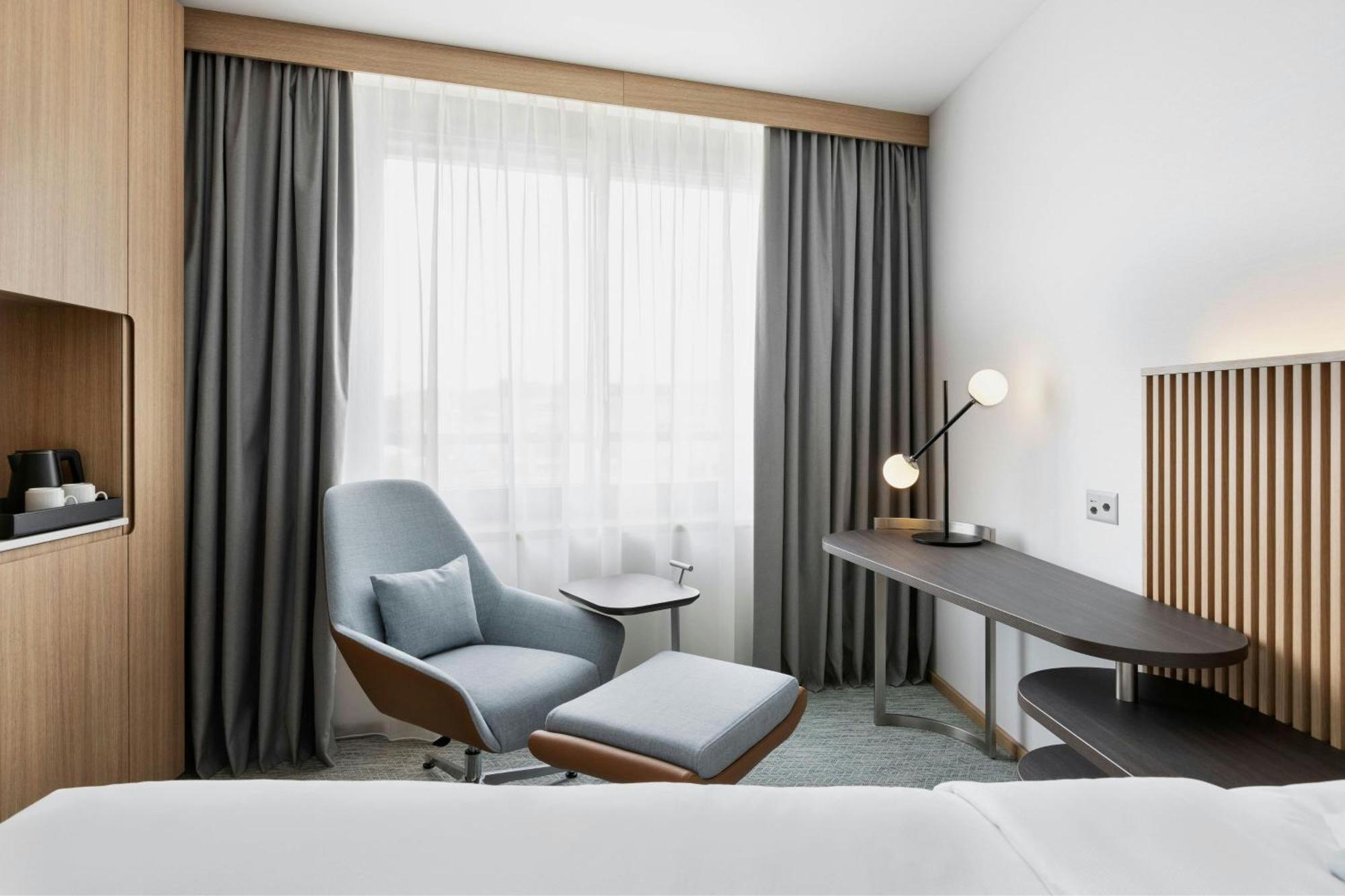 Courtyard By Marriott Biel Bienne Hotel Kültér fotó