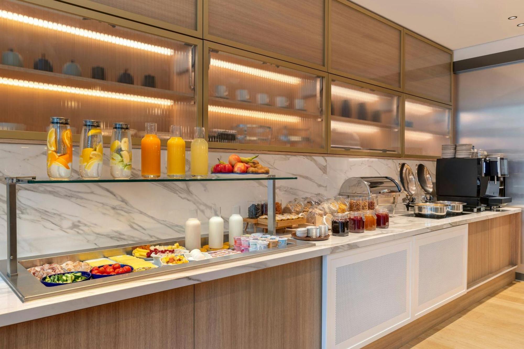 Courtyard By Marriott Biel Bienne Hotel Kültér fotó