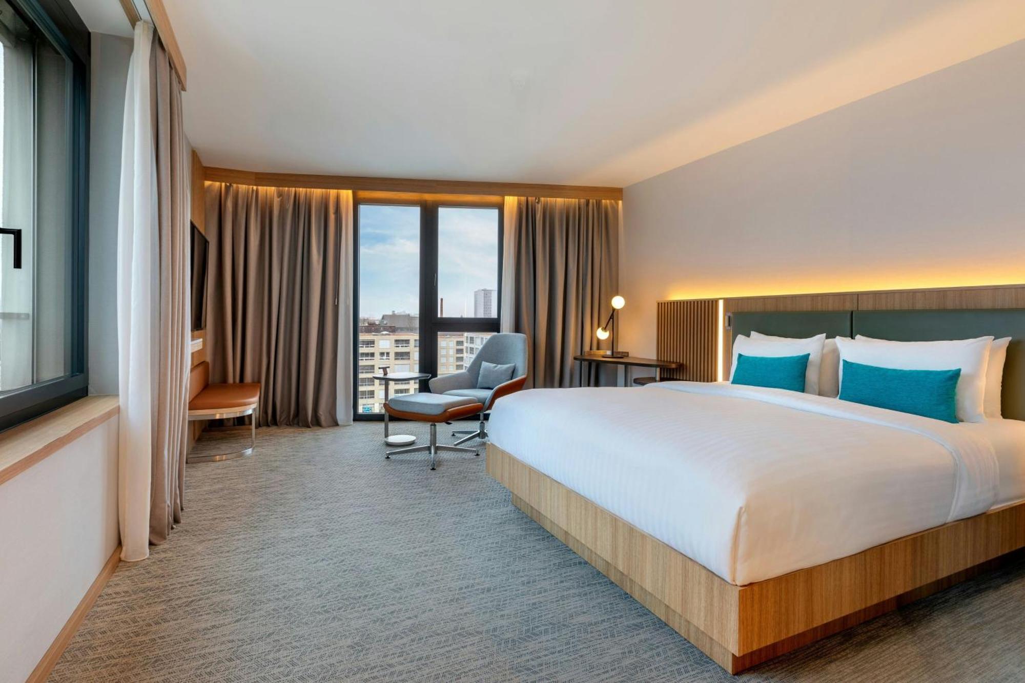 Courtyard By Marriott Biel Bienne Hotel Kültér fotó